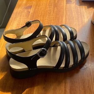 Dansko Black Strappy Leather Sandals size 40 womens